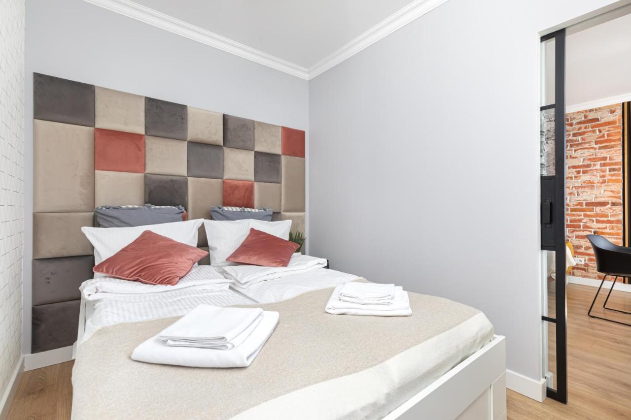 Stylowy Apartament Z Pieknym Widokiem Na Miasto ワルシャワ エクステリア 写真