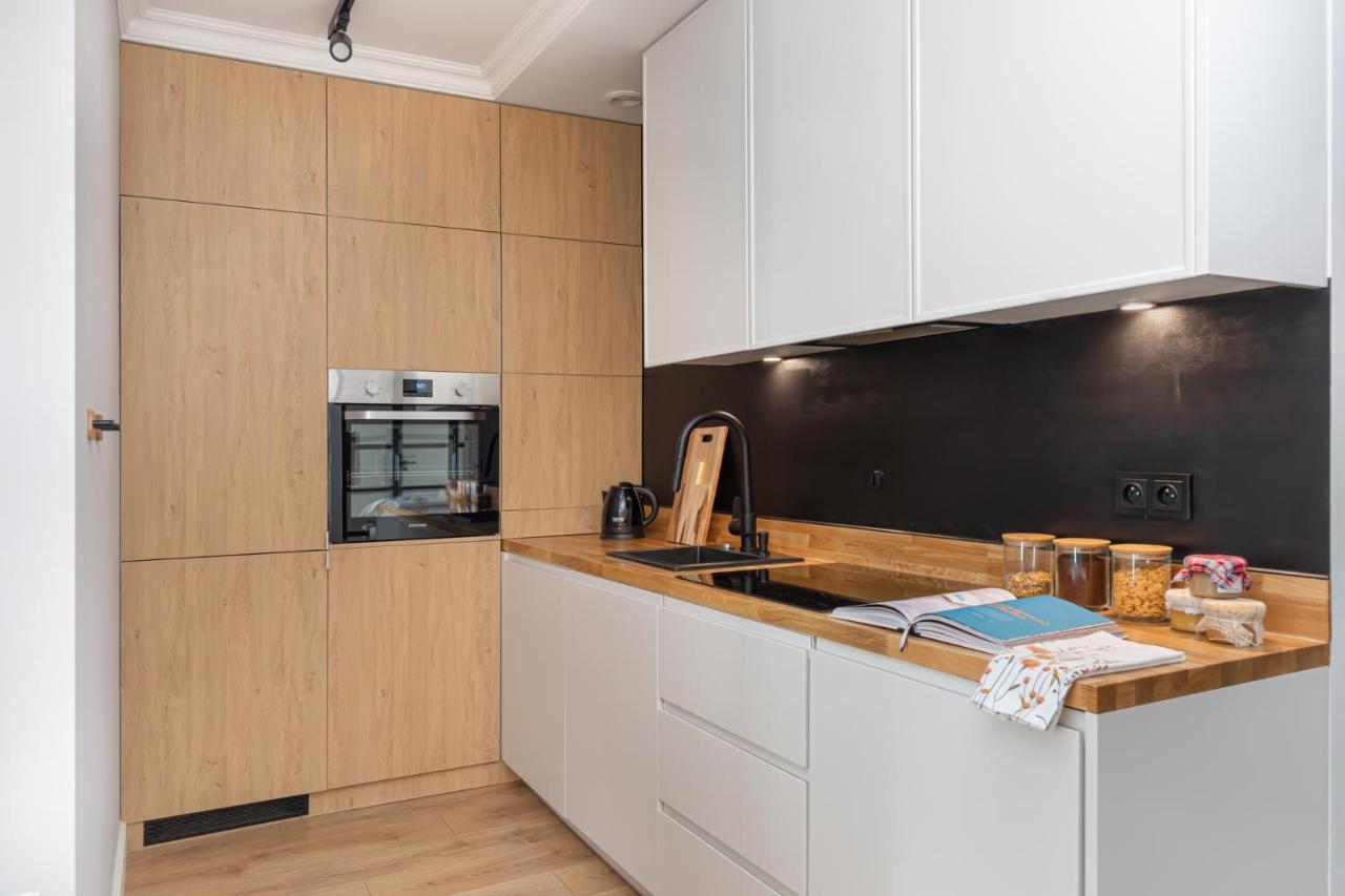 Stylowy Apartament Z Pieknym Widokiem Na Miasto ワルシャワ エクステリア 写真